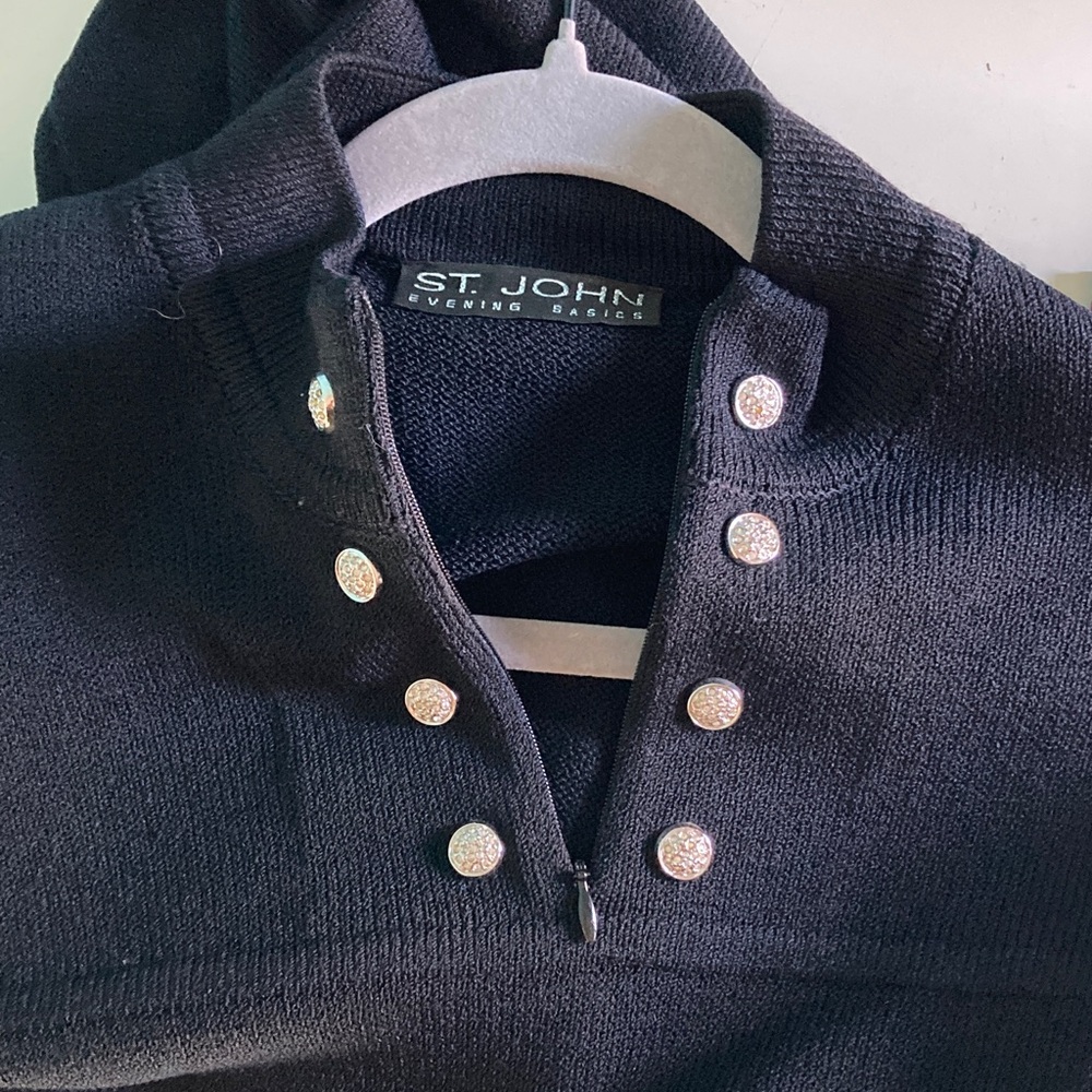 St. John Evening Basics Black Knit Dress Size M /8 with Silvertone Buttons - Picture 5 of 12
